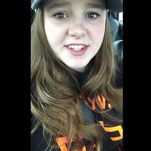 Meet your Posher, Chloe